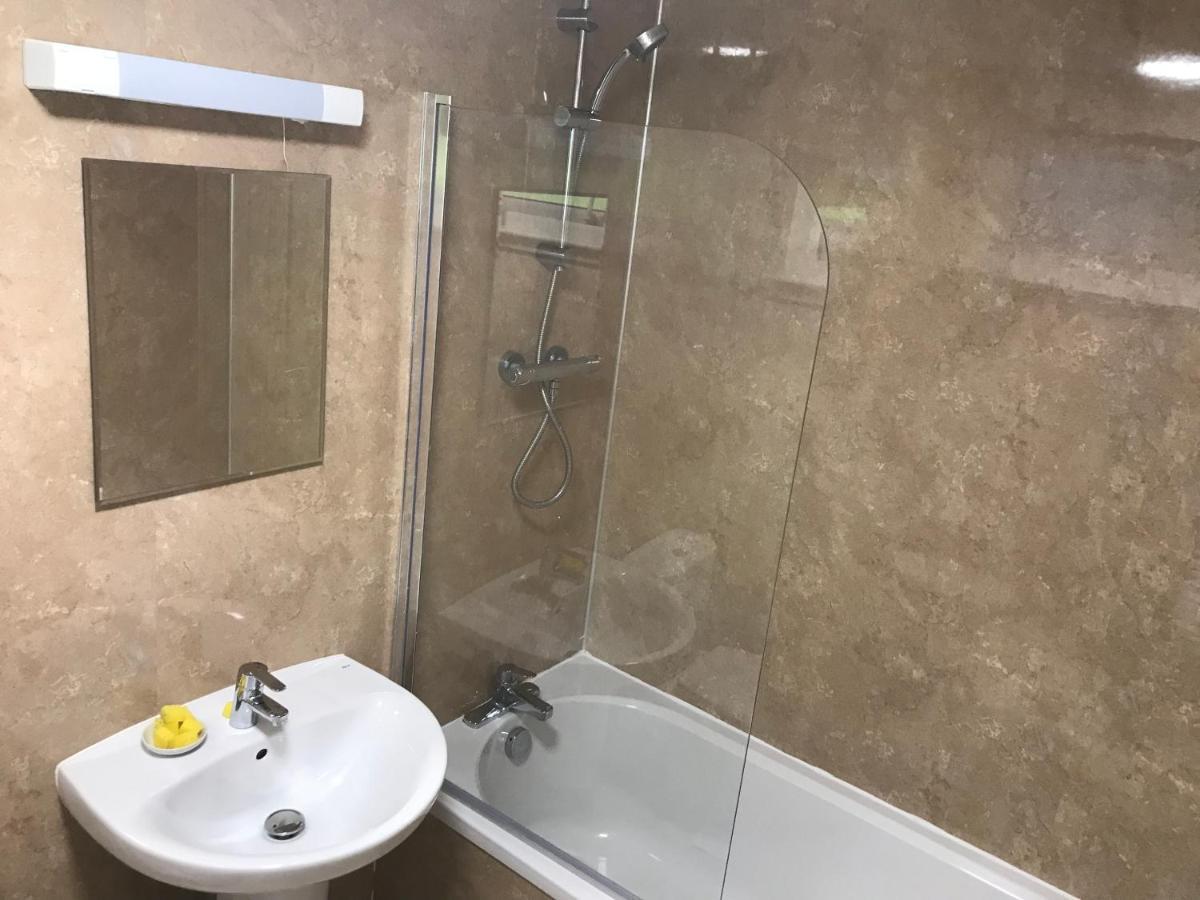 Borrodale, One Bedroom Apartment With Balcony And Loch View. 포트 윌리엄 외부 사진