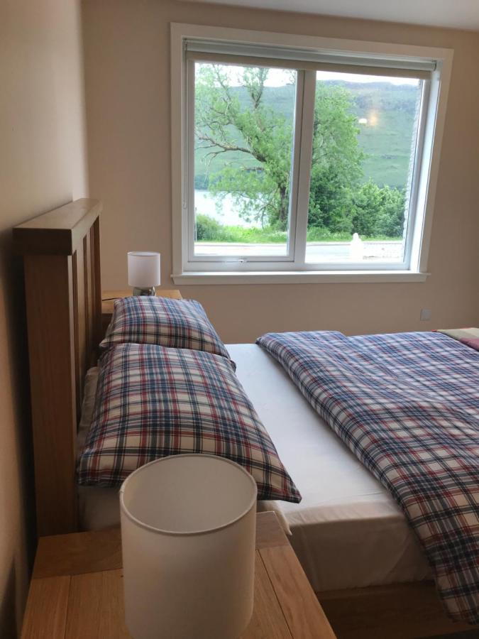 Borrodale, One Bedroom Apartment With Balcony And Loch View. 포트 윌리엄 외부 사진